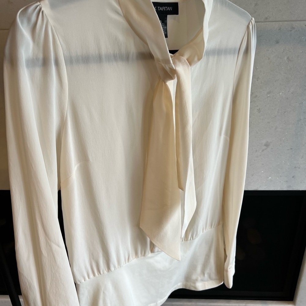 Pink Tartan size 6 blouse. - Picture 2 of 3